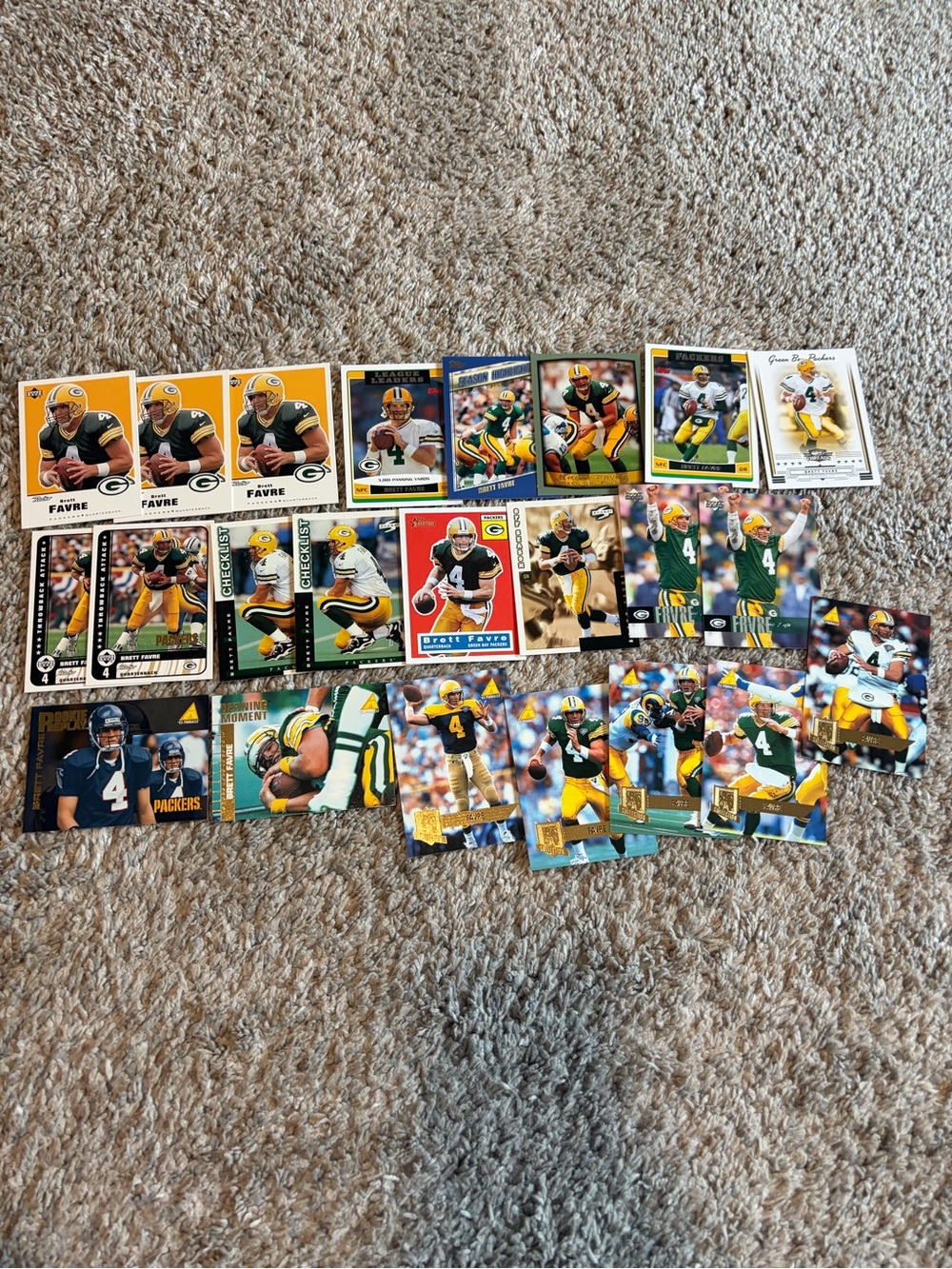Brett Favre 23 card football lot Green Bay Packers Minnesota Vikings